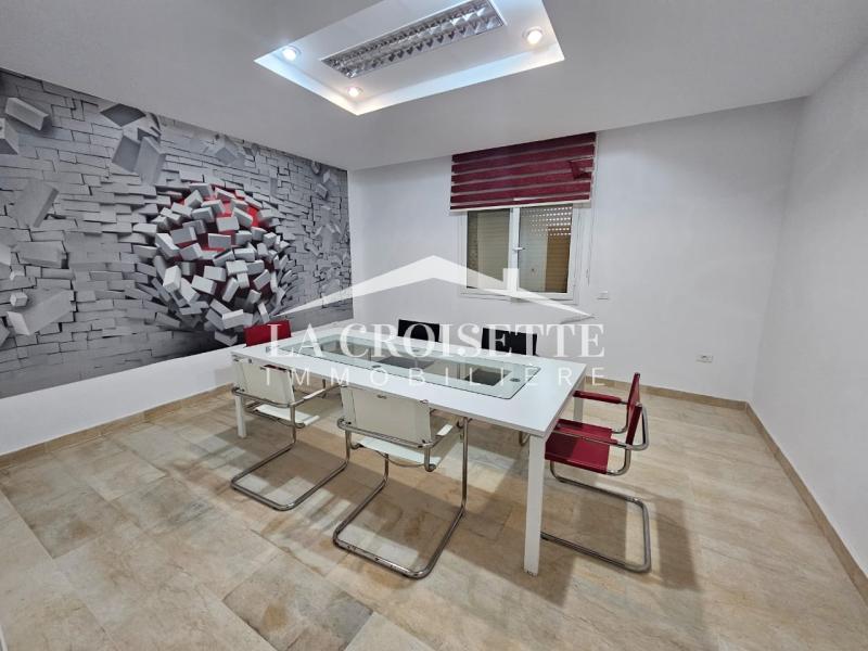 Bureau H+4 meublé à La Soukra